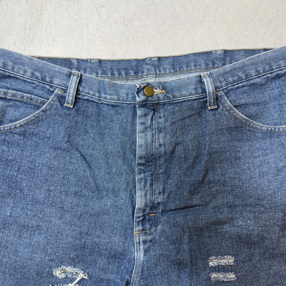 Wrangler Denim Shorts Mens 40 Blue Good Cut Off Relaxed Fit Distressed Jorts